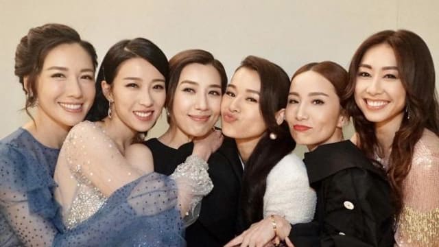 “胡说八道会”晒全体同框美照　这位视帝也点赞！