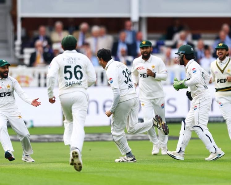 Abbas gives Pakistan edge with four wickets against England at Lord's