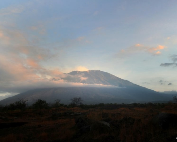 Plans to ban people from climbing Bali's mountains still under discussion: Indonesia tourism minister