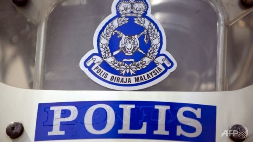 35 daripada 72 beg berisi wang tunai RM114 juta dirampas polis M'sia 35 daripada 72 beg berisi wang tunai RM114 juta dirampas polis M'sia