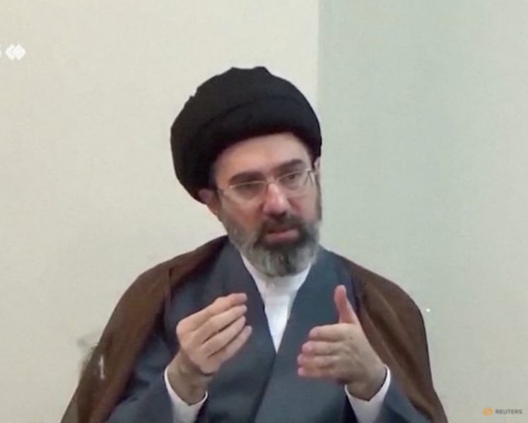 Iran's Khamenei urges Gulf rulers in written message to confront 'real enemy'