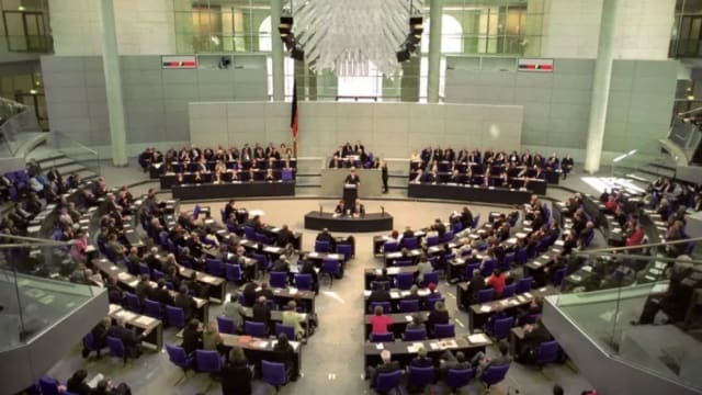 德国国会通过法案 让当地人更容易合法更改性别