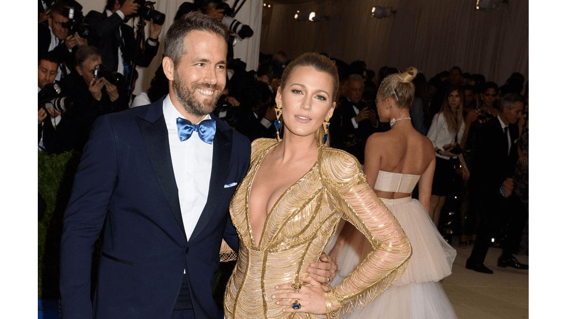 Blake Lively drove Ryan Reynolds to hospital when she was 'giving birth