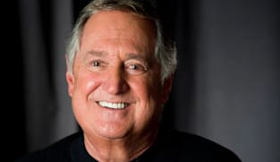 Penyanyi dan penulis lagu Neil Sedaka meninggal dunia pada usia 86 tahun
