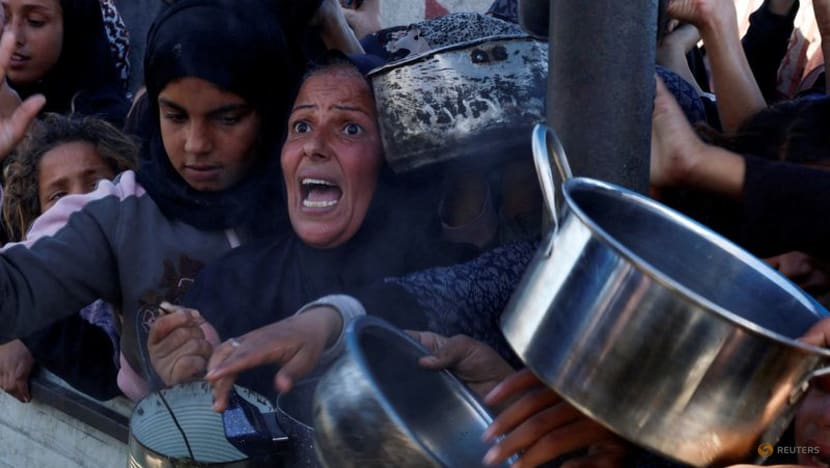 Looting cripples food supply in Gaza despite Israeli pledge to tackle gangs Looting cripples food supply in Gaza despite Israeli pledge to tackle gangs