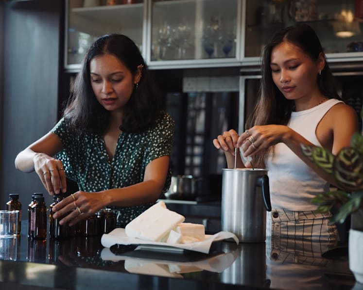 The candlemaker cousins who turned their passion hobby for scented candles into a budding business  
