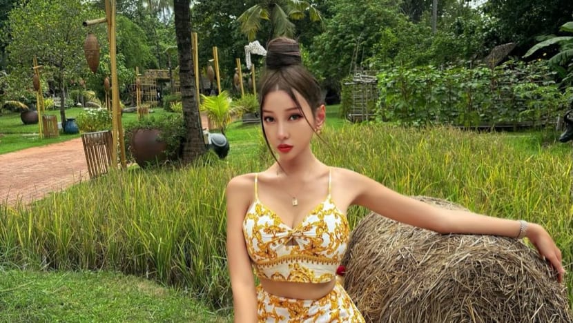 YouTuber IShowSpeed sapa Lucinta Luna 'baddie' di Malaysia, netizen langsung heboh YouTuber IShowSpeed sapa Lucinta Luna 'baddie' di Malaysia, netizen langsung heboh