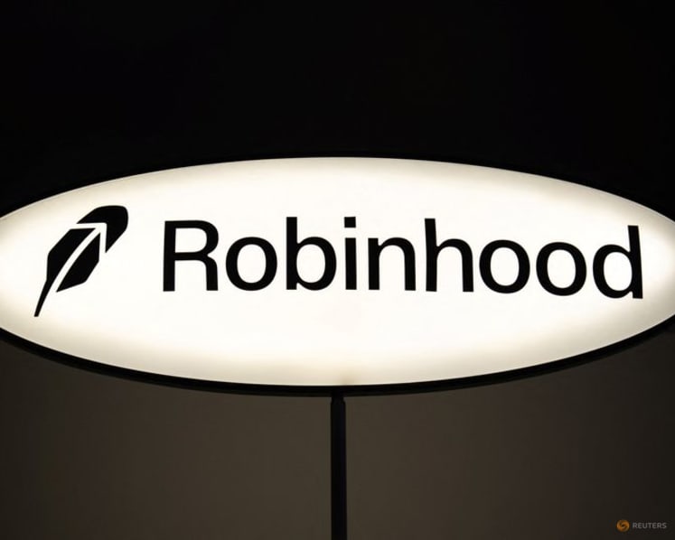 Robinhood's $658 million private markets fund for retail investors goes public