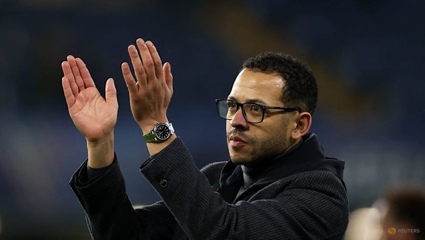 Rosenior says Palmer 'very happy' at Chelsea amid talk of move