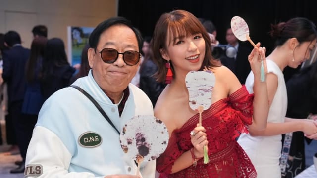ICU出院后休养，75岁黎彼得征婚