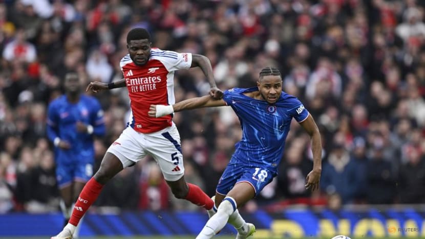 Arsenal keep alive faint title hopes with 1-0 win over Chelsea