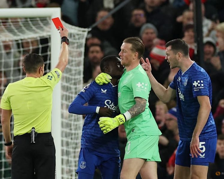 Everton midfielder Gueye's red-card appeal for slap on teammate rejected