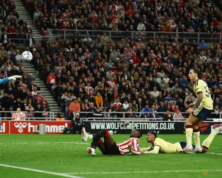 Guimaraes opens Arsenal account in win at Sunderland