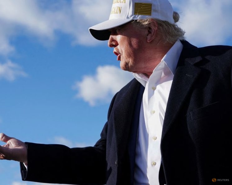 US climate assessment thrown into doubt as Trump dismisses authors