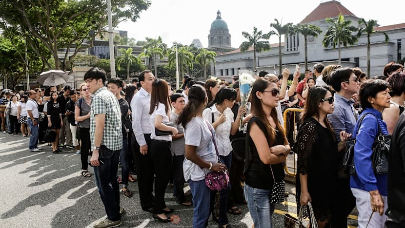Thousands pay final respects to Mr Lee Kuan Yew