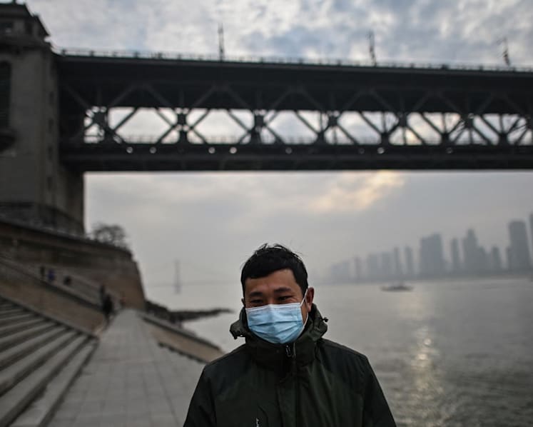 Medical face masks make men look more attractive, UK study finds