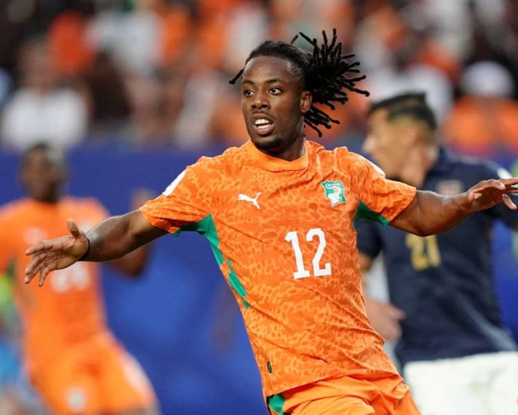 Ivory Coast's Wahi cleared to travel to Canada, country's football federation says