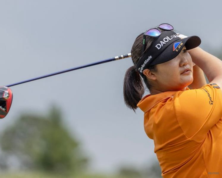Ryu recovers from bad second-round start to take halfway lead at Women's Open