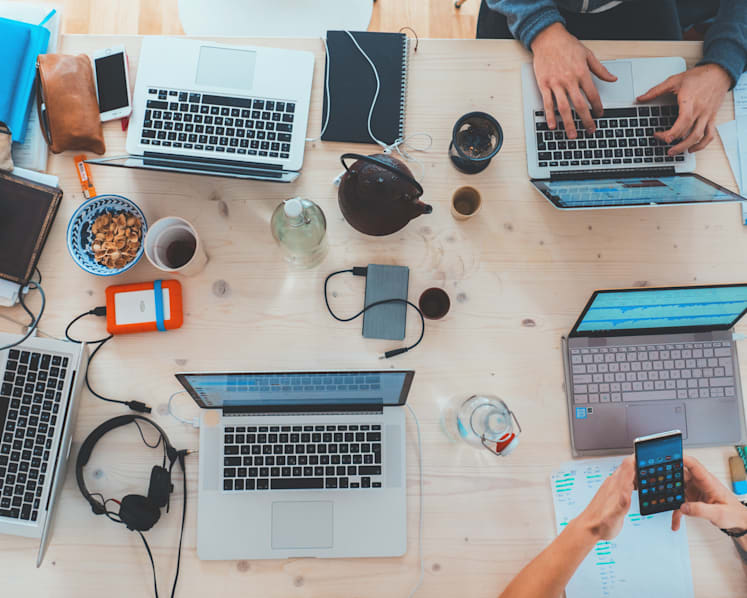 In this age of Internet dating, is love in the workplace an endangered affair?