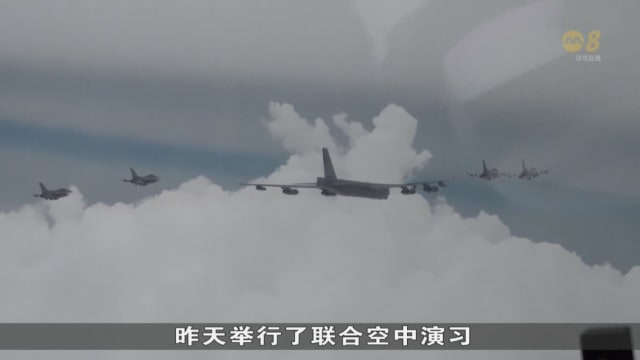 朝鲜发射导弹后 韩美隔天举行联合空演