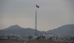 South Korea suspends anti-North Korea radio broadcasts
