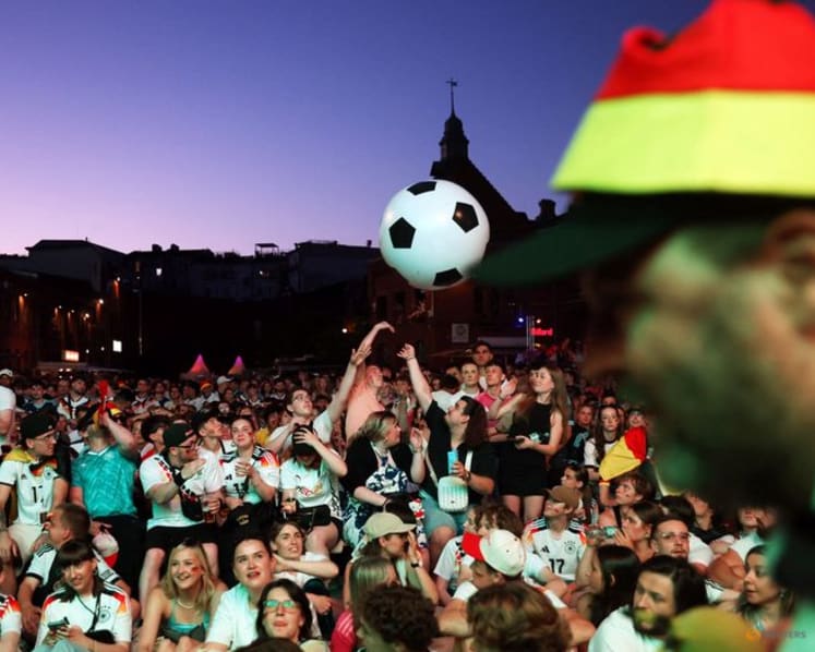 Germany fans dream of beating France, once past Paraguay