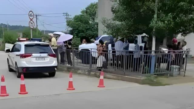 邻里纠纷引杀机 中国湖南一家四口被邻居杀害
