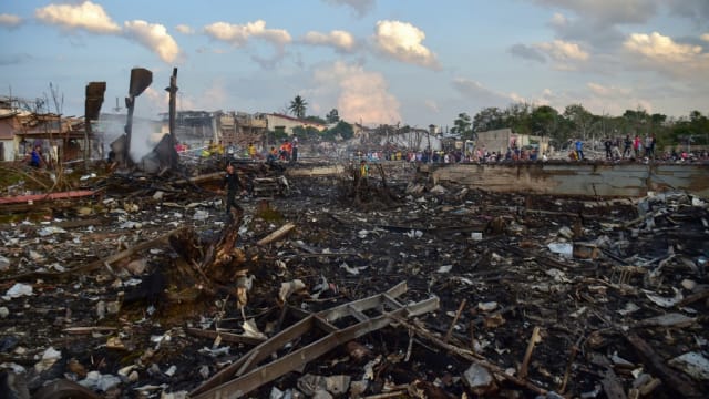 泰国爆竹厂发生爆炸 死亡人数增至12人 