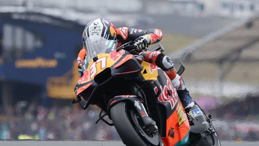Acosta ends 588-day pole drought at Catalan Grand Prix, both Aprilias crash
