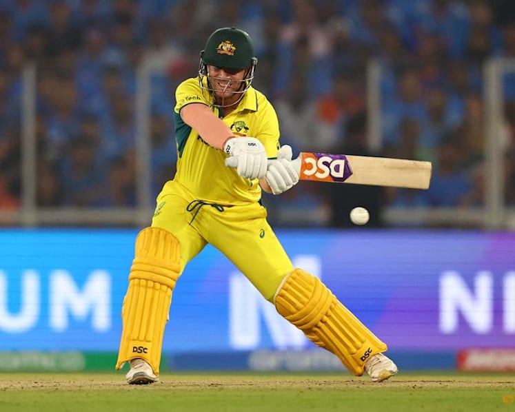 Warner charged for alleged drunk driving, Cricket NSW says