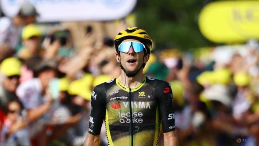 Healy gives Ireland rare yellow jersey as Simon Yates wins Tour de France 10th stage