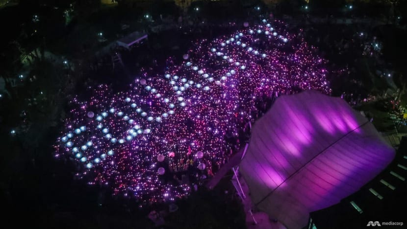 Politicians show up for Pink Dot despite scorecard grading their 'family values', say it's important to engage different groups Politicians show up for Pink Dot despite scorecard grading their 'family values', say it's important to engage different groups