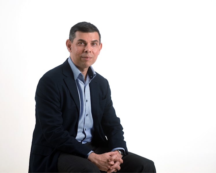 Straits Times' Warren Fernandez to join communications firm Edelman as Asia-Pacific CEO