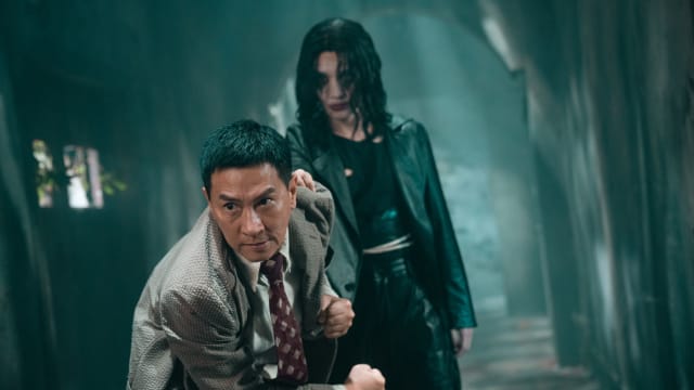 《超意神探》　张家辉一人分饰多角寻真凶