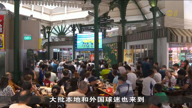 小贩中心直播世界杯赛事 摊贩：生意增五成