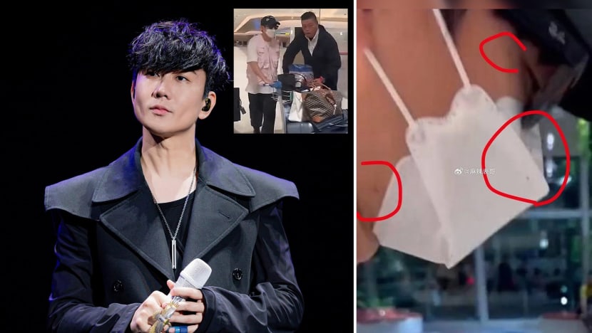 Autograph-Seeking Fan Splatters Ink On JJ Lin, Stains His S$3.85K Prada Vest Autograph-Seeking Fan Splatters Ink On JJ Lin, Stains His S$3.85K Prada Vest