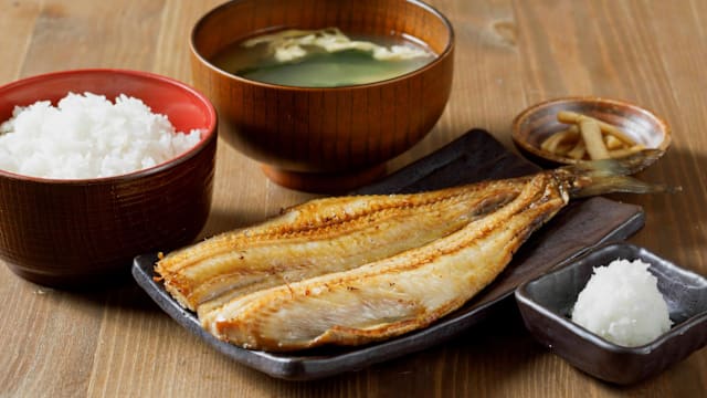 日本开逾百家分店，炭烤鱼定食Shinpachi Shokudo来了！套餐$8.90起开吃