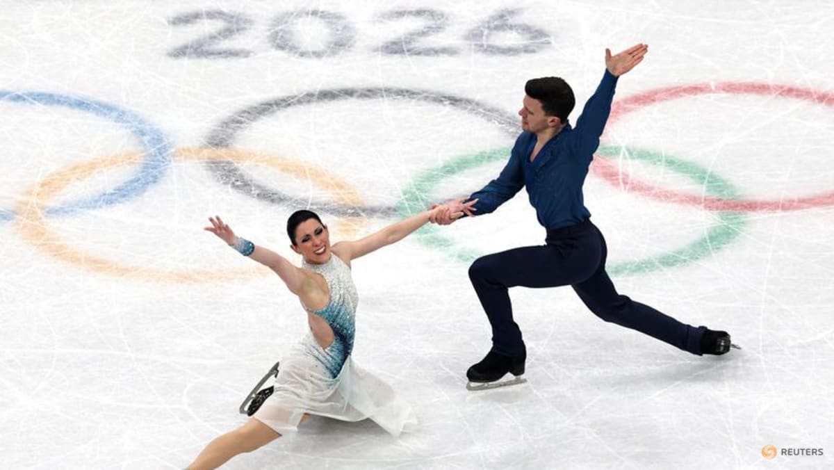 Figure skating-Italy's ice dance couple savour Valentine's Day at home Games