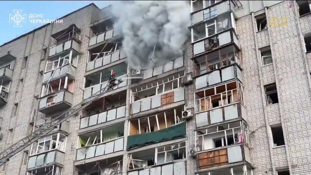 俄国连夜对乌克兰多地发动大规模袭击 至少七人受伤