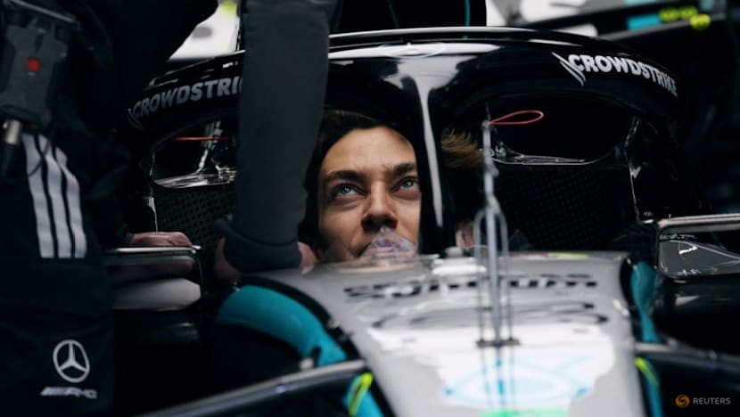  Chinese fans swoon over 'Big Sis' George Russell