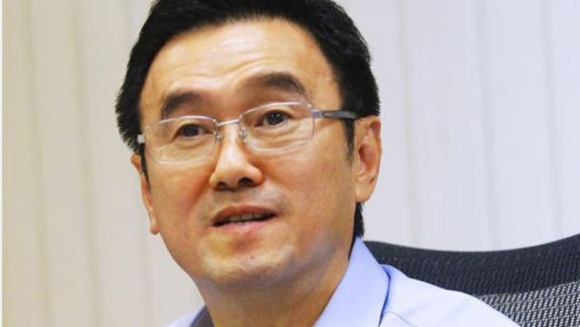 Former athletics chief eyes return to the hot seat