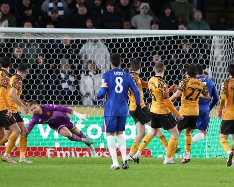 Wrexham edge Ipswich, Chelsea thump Hull in FA Cup fourth round