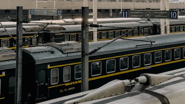 【城市呼吸｜沈斯涵】​​在轨道之上