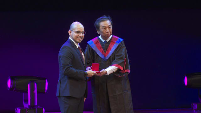 工教院逾1万名学生毕业 67岁学员获颁优秀毕业生