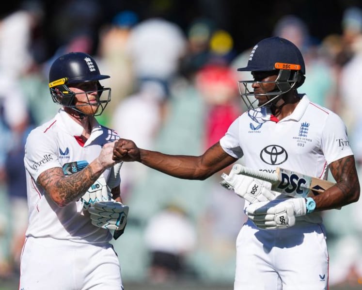 England's Ashes hopes hanging by a thread as Australia press for victory in Adelaide