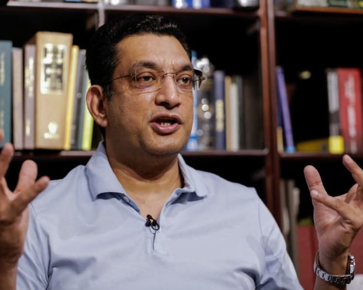 'Glimmer of hope' for Sri Lanka amid 'encouraging factors', says foreign minister