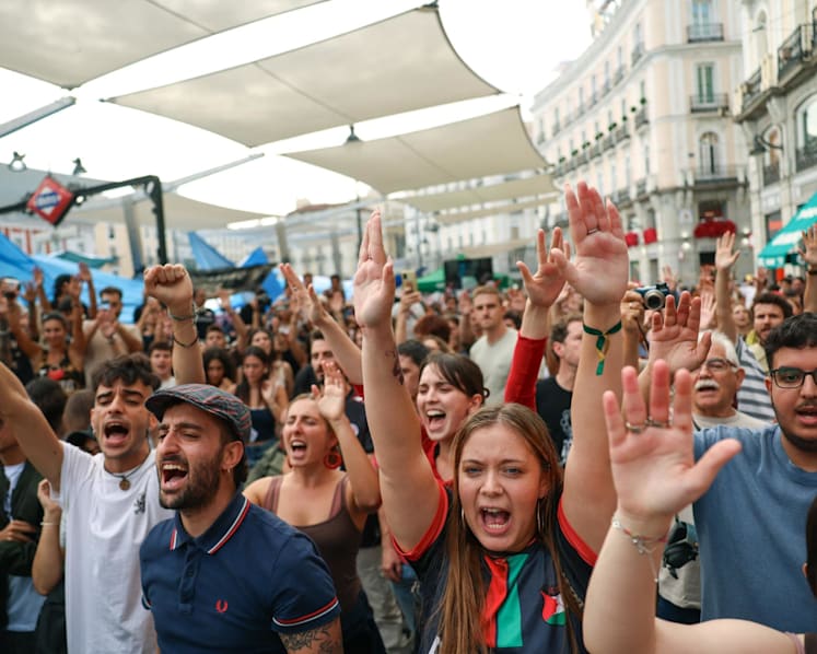 Spain aims to ban evictions until 2030 amid housing protests
