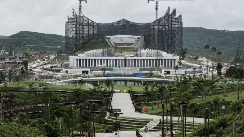 Indonesia’s first Cabinet minister starts work in Nusantara despite new capital’s lack of basic amenities Indonesia’s first Cabinet minister starts work in Nusantara despite new capital’s lack of basic amenities