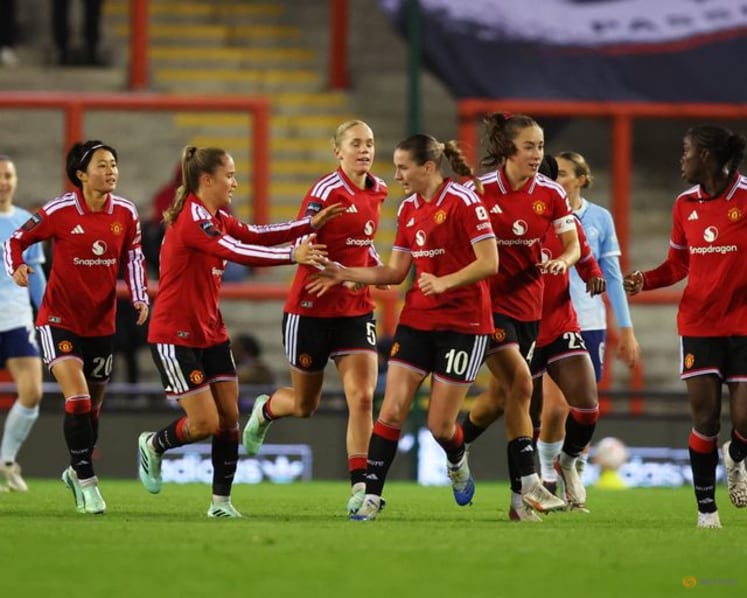 Terland strikes late to give Man United derby draw with City in WSL