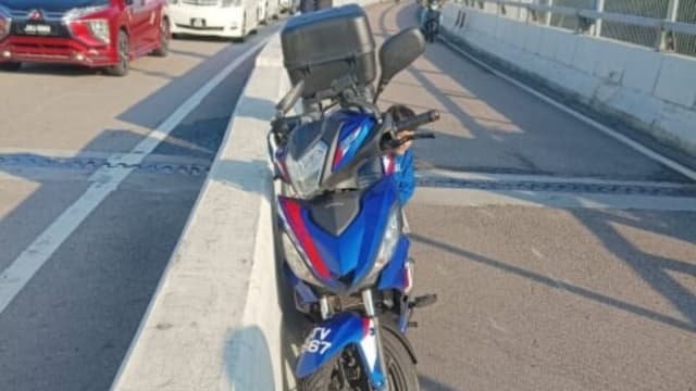 越堤族上班遇车祸陷昏迷 家人寻目击者